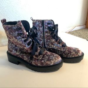 Candies Confident Floral combat boots